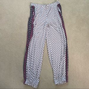Anthropolgie White and Pink Patterned Lounge Pants